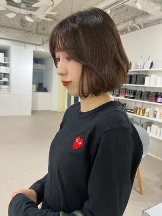ミディアム 箱崎 凪沙のヘアスタイル