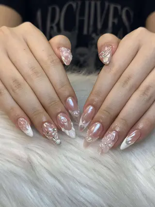 ネイル Nie Nail Shinokuboのネイルデザイン