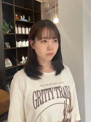 ミディアム 西野 優夏のヘアスタイル