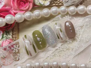 ネイル 芦辺 香奈のネイルデザイン