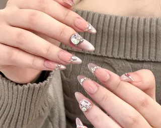 ネイル Pure&Rich Nailのネイルデザイン