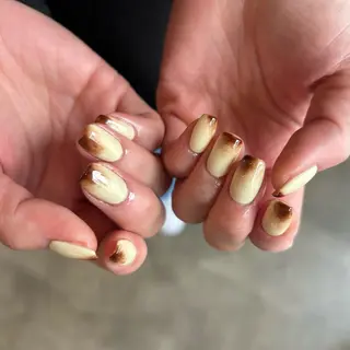 ネイル Yumi シンプルネイルのネイルデザイン