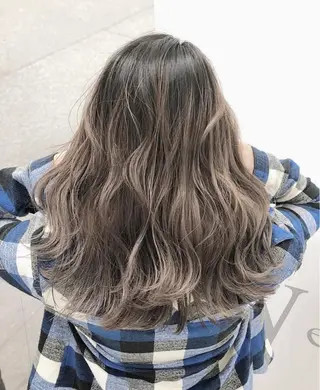 セミロング カラー &グループ代表取締役 KOHEIのヘアスタイル
