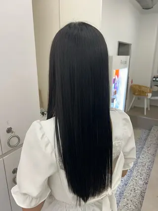ロング ハルカ 透明感カラー 美髪縮毛矯正🥣のヘアスタイル