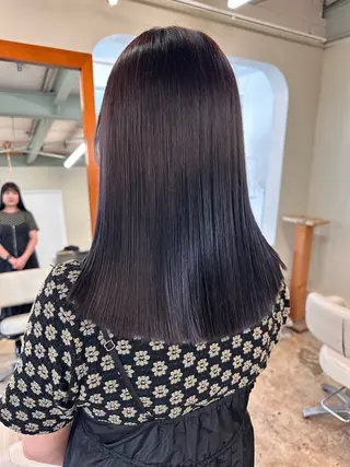セミロング クニイ ルイのヘアスタイル