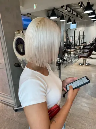 ミディアム カラー 💜ハイトーン💛 マジカルかいちゃんのヘアスタイル