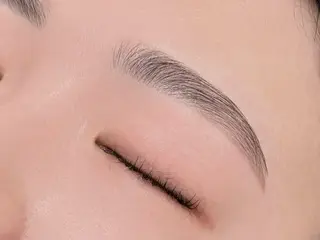 アイブロウ eyelist 紬麦🤍のマツエク・マツパデザイン