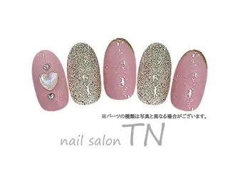 ネイル 矢川 まどかのネイルデザイン