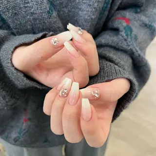 ネイル 井上 杏奈のネイルデザイン