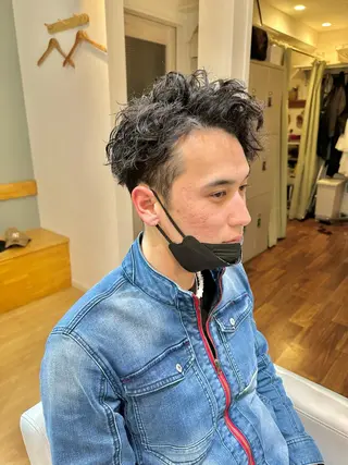 ショート パーマ メンズ おおつか せいやのヘアスタイル