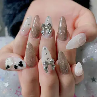 ネイル Queens みなみのネイルデザイン