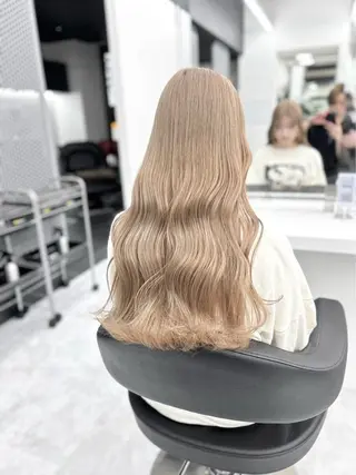 ロング カラー ベージュ×レイヤー 🤎横浜/miu🤎のヘアスタイル
