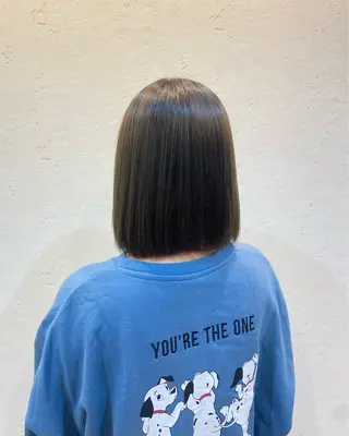 ショート カラー 佐々木 愛里のヘアスタイル