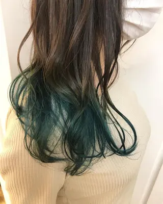 セミロング カラー 西村 有紗のヘアスタイル