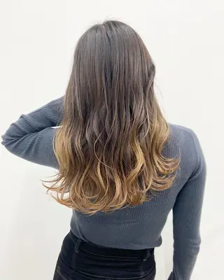セミロング カラー 🦄インナーカラー 🦄貫井彩花のヘアスタイル