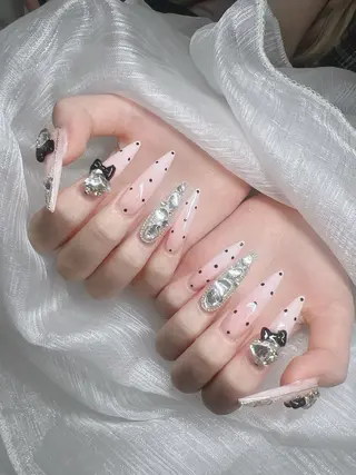 ネイル Lee Nails チップ長さだし専門店のネイルデザイン