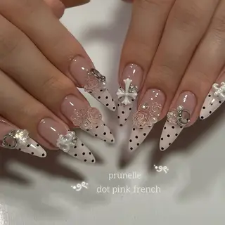 ネイル ぷりゅねる Nanamiのネイルデザイン