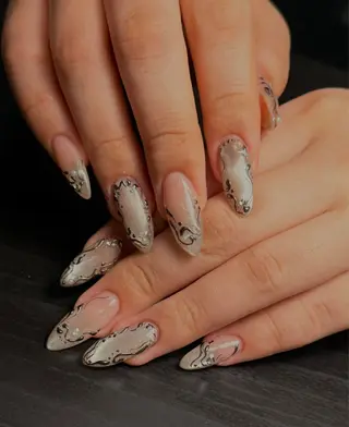 ネイル Tini ANA.CHUOのネイルデザイン