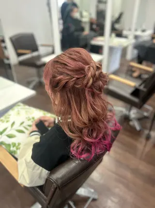 ロング ヘアアレンジ 🤍 minaのヘアスタイル