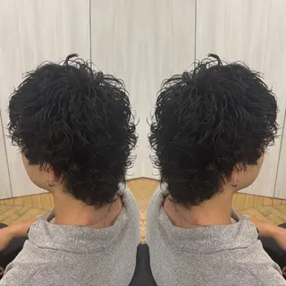 ショート パーマ メンズ 💎ハイトーン/艶 カラー モエカ💎のヘアスタイル
