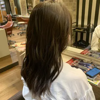 セミロング カラー 正司 奈瑠美のヘアスタイル