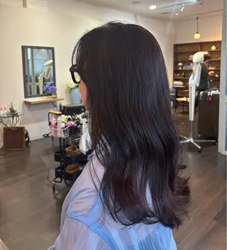 ロング 三國 栞音のヘアスタイル