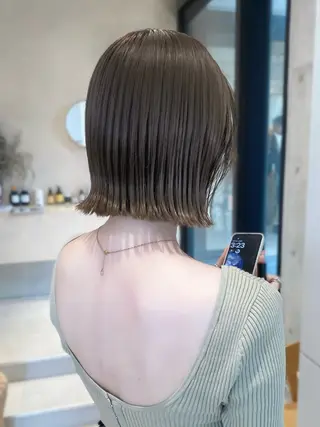 カラー ボブ/ミニボブ 透明感カラーkadoのヘアスタイル