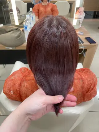 ミディアム カラー ハイトーン/レイヤー 似合わせ・ユキノのヘアスタイル