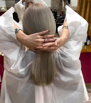 ロング カラー ヘアカラー&縮毛矯正 STAR☆RIVERのヘアスタイル