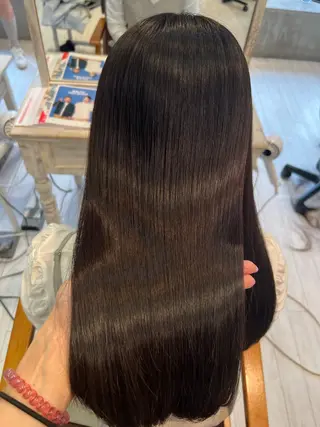 ロング 艶髪カラー️🫧 髪質改善特化👒莉子のヘアスタイル