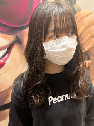 セミロング カラー パーマ ヘアアレンジ メンズ キッズ ネイル マツエク・マツパ アイブロウ 久木原 ゆりのヘアスタイル