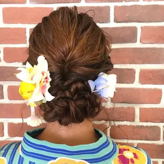 セミロング ヘアアレンジ 野崎 ひかりのヘアスタイル