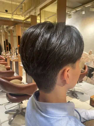 メンズ 新宿/ハイトーン カラー/AKI🍎のヘアスタイル