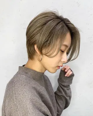 ショート 代表 吉澤弘哲のヘアスタイル