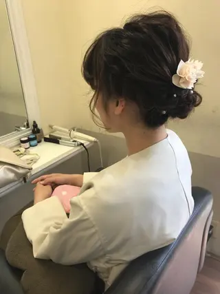 セミロング カラー パーマ ヘアアレンジ 成松 勇治のヘアスタイル