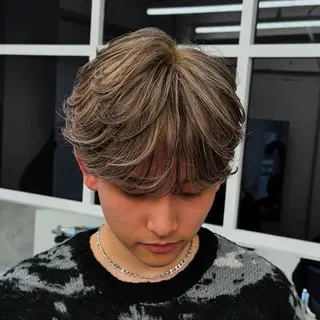 ショート カラー パーマ ヘアアレンジ メンズ メンズバレイヤージュ 🌫ハイライトのヘアスタイル