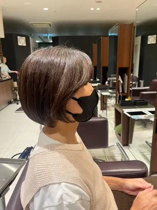 ショート ルナ|縮毛矯正 ×デザインカラー🥝のヘアスタイル