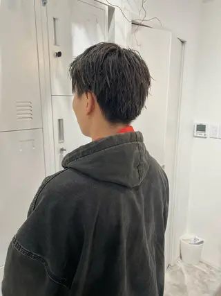 カラー メンズ 黒阪 なみのヘアスタイル