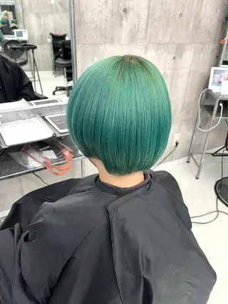 ショート カラー ヘアアレンジ 🩶【推しハイトーン 】yuzu🩶のヘアスタイル