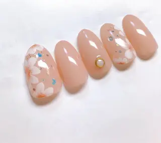 ネイル Bella 齋藤理奈のネイルデザイン