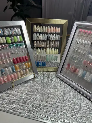 ネイル 鈴木 愛のネイルデザイン