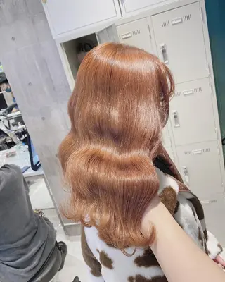 セミロング 🤍ムラ修正ブリーチ 🤍原宿/YUUのヘアスタイル