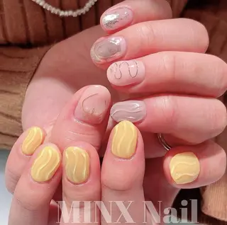 ネイル ミンクス ネイル  原宿のネイルデザイン