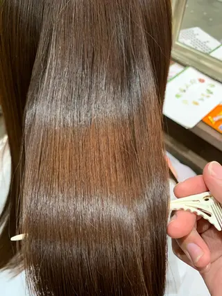 セミロング yoshihara yuukiのヘアスタイル