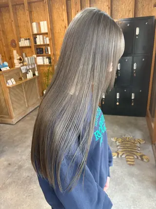 カラー まろみ暖色×ボブ ×chia🕯のヘアスタイル