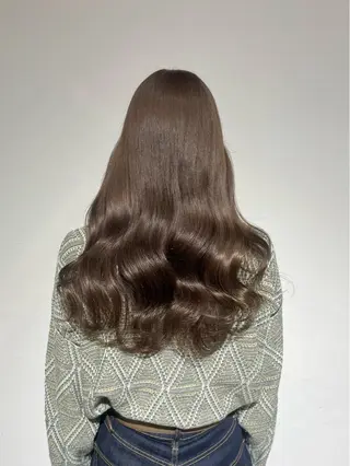 ロング カラー allum SAKURAのヘアスタイル