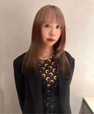 ミディアム カラー ヘアアレンジ 縮毛矯正履歴からの ブリーチ /mamiのヘアスタイル