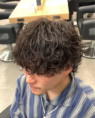 パーマ メンズ 塩原 佑弦のヘアスタイル