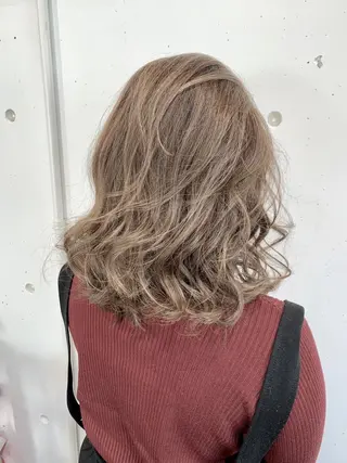 セミロング カラー Akua【代表】 Kazumaのヘアスタイル