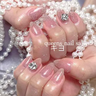 ネイル queensnail 🧸mikaのネイルデザイン